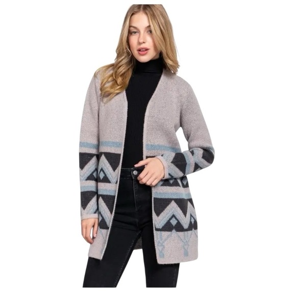 Active USA Sweaters - Active USA Women's Long Sleeve Gray Southwest Aztec Print Cardigan Sweater sz L
